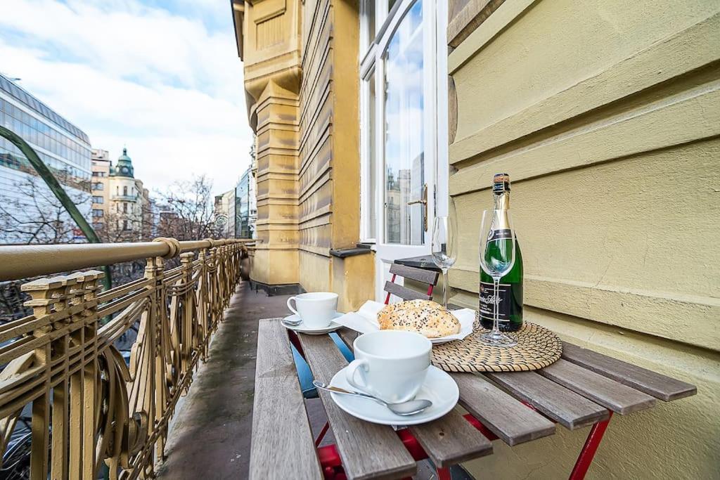 Bright With Terrace * Prag